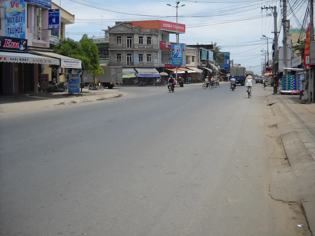 Một tuyến phố ở Vĩnh Điện, Điện Bàn, nay thuộc thành phố Đà Nẵng
