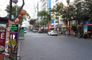 Nhà mặt tiền hay nhà kiệt: chênh giá bao nhiêu, nên chọn loại nào