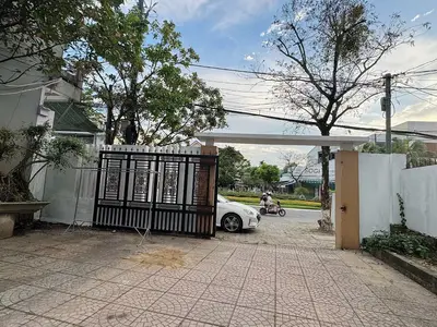 Bán nhà mặt tiền Hùng Vương, Quảng Nam (khu khác) – 461,5 m², 3 tầng, 17,6 tỷ – ảnh 2