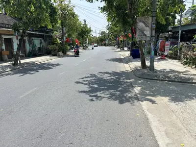 Bán nhà mặt tiền Hùng Vương, Hội An – 401 m², 2 tầng, 25 tỷ
