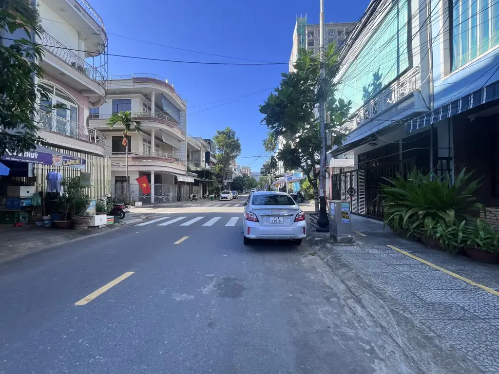 Bán nhà Bùi Thị Xuân, Sơn Trà – 94 m², 3 tầng, 13 tỷ – ảnh 2
