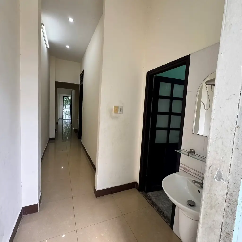 Bán nhà mặt tiền Lý Nhân Tông, Hải Châu – 92,5 m², 2 tầng, 10,8 tỷ – ảnh 3