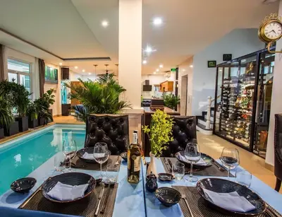 Bán nhà Nguyễn Hữu Thông, Sơn Trà – 300 m², 3 tầng, 49,9 tỷ