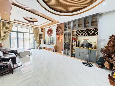 Bán nhà mặt tiền Phạm Như Xương, Hội An – 490 m², 3 tầng, 13,5 tỷ – ảnh 2