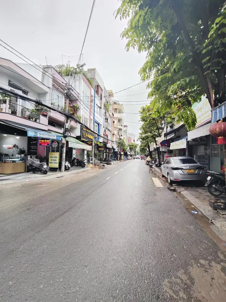 Bán nhà mặt tiền Nguyễn Hoàng, Hải Châu – 84 m², 4 tầng, 18 tỷ – ảnh 2