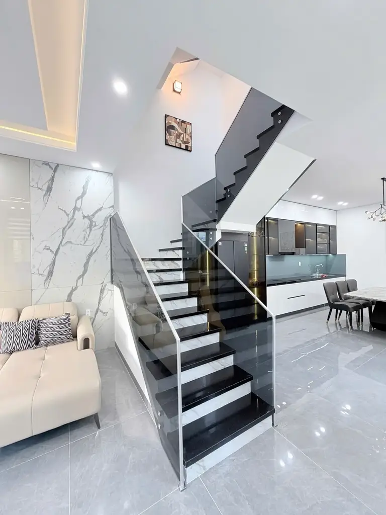 Bán nhà mặt tiền Nguyễn Phước Nguyên, Thanh Khê – 77 m², 4 tầng, 9,5 tỷ – ảnh 2