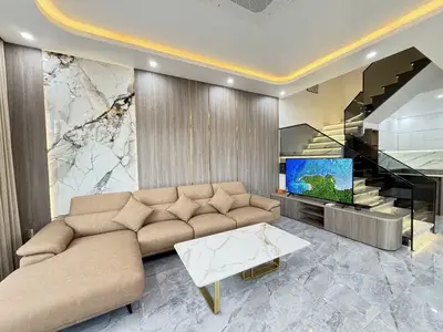 Bán nhà mặt tiền Nguyễn Đình Hoàn, Sơn Trà – 192 m², 3 tầng, 26,5 tỷ