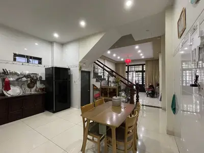 Bán nhà mặt tiền Lý Tự Trọng, Hải Châu – 98 m², 3 tầng, 16 tỷ