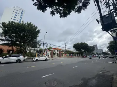 Bán nhà mặt tiền Nguyễn Văn Thoại, Sơn Trà – 196 m², 3 tầng, 81 tỷ