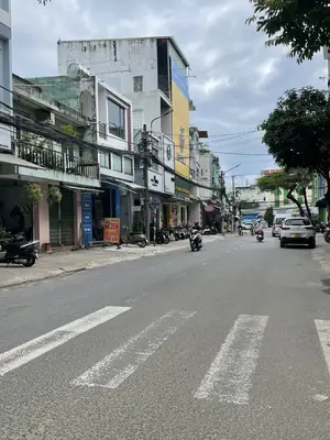 Bán nhà mặt tiền Chu Văn An, Hải Châu – 66 m², 2 tầng, 10,8 tỷ – ảnh 2