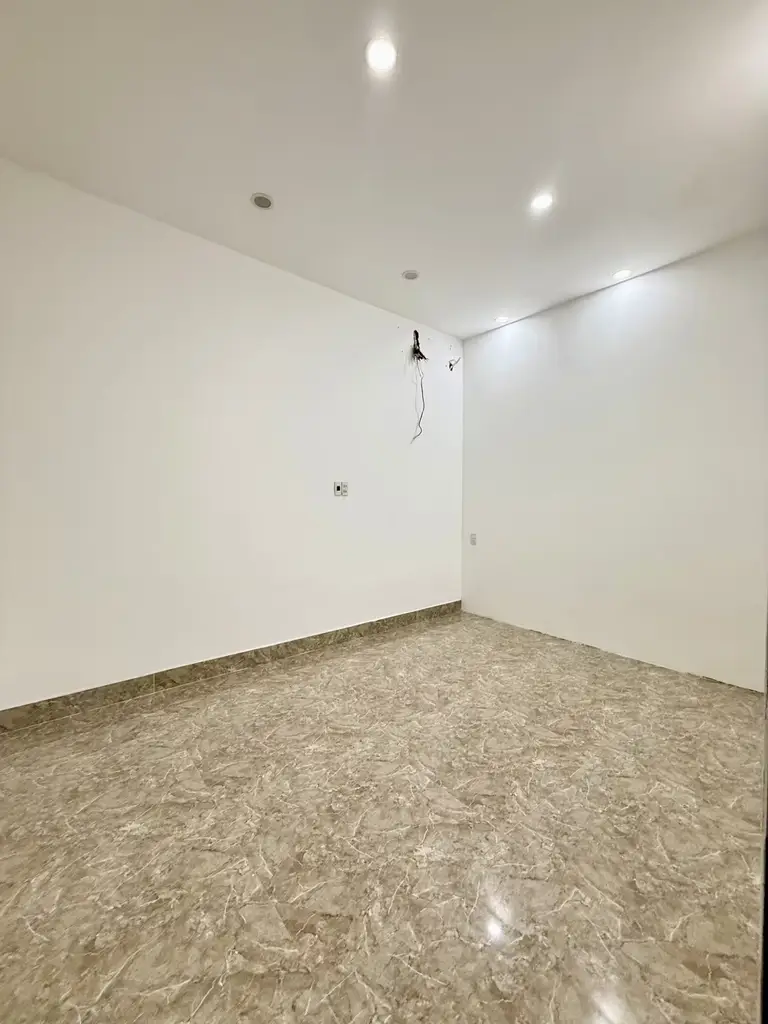 Bán nhà mặt tiền Lê Đại Hành, Cẩm Lệ – 100 m², 2 tầng, 9,9 tỷ – ảnh 3